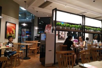 肯德基（馬鞍山沃爾瑪店）