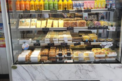 羅森尼娜（八一店）