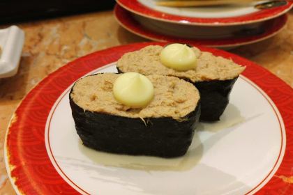 萬歲料理迴轉壽司(華貿店)