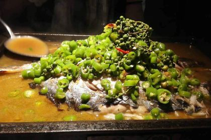 探鱼·鲜青椒爽麻烤鱼(万泰汇店)