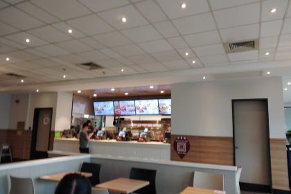 肯德基(梁金山湛广餐厅)