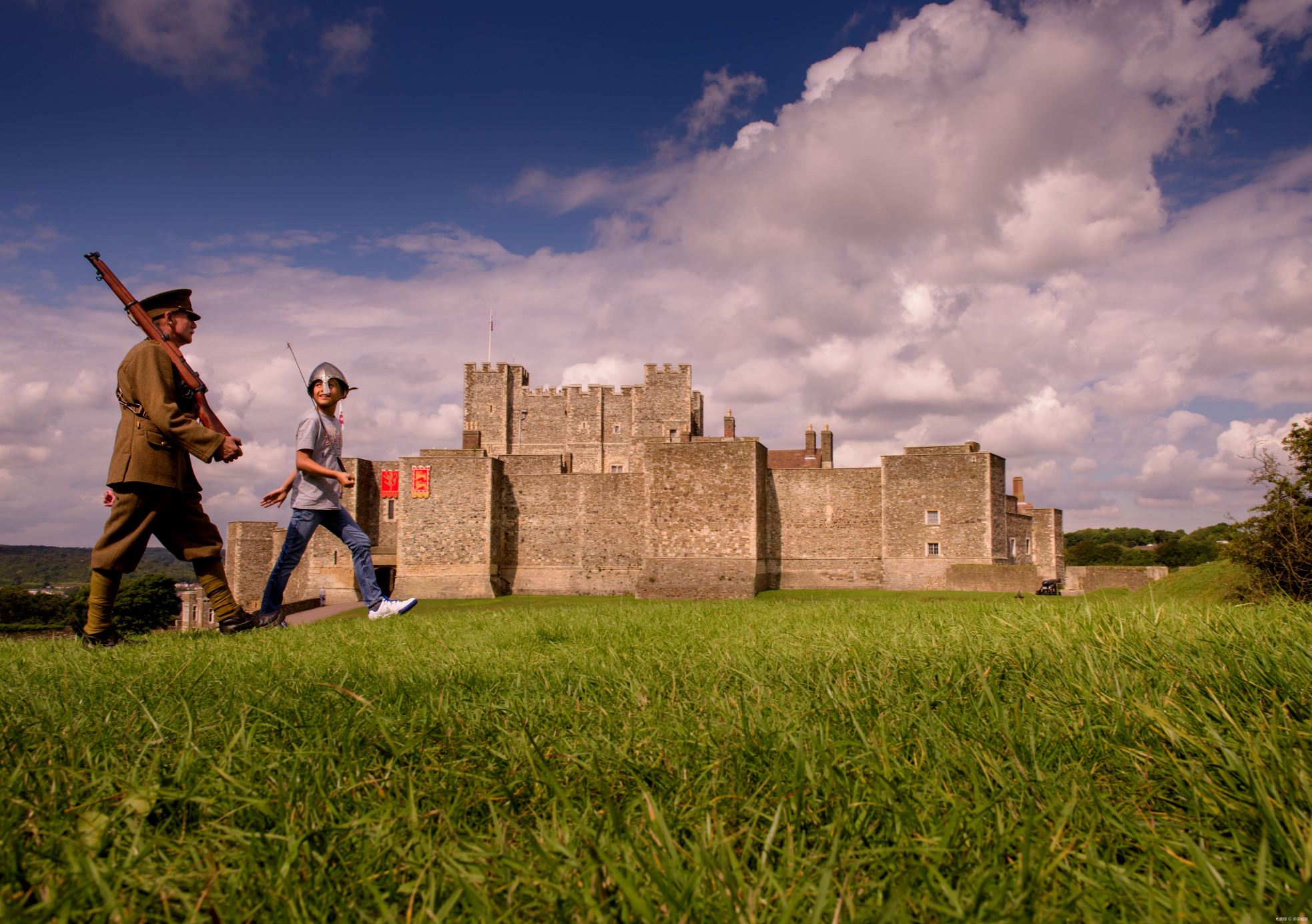 Compare 5 airports near Dover