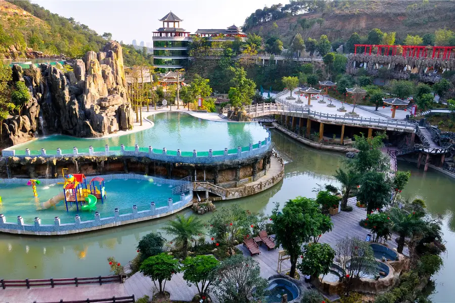 Longmen Shuidu Liyuwan Hot Spring