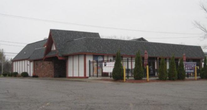 Kickers Sports Bar & Grill