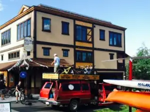 The Hub Mountain House