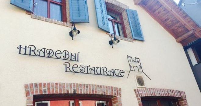 Hradebni Restaurace