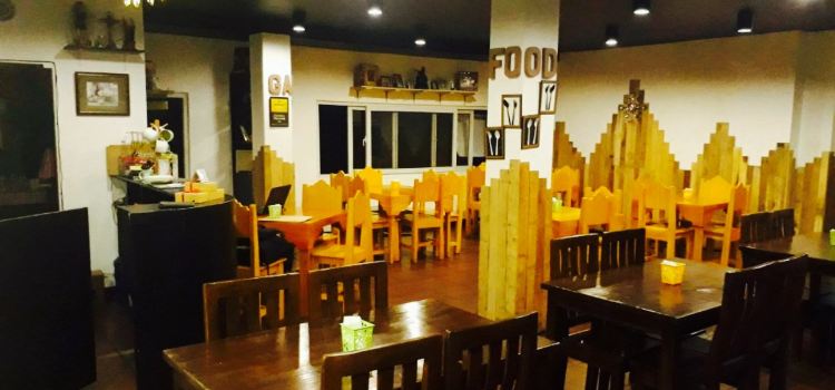 Raduno Cafe and Resto