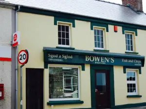 Bowen's Fish & Chip Shop