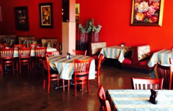 On The Sidewalk Bar & Grill