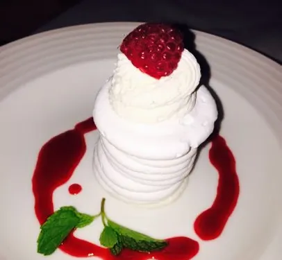 Jet Set Lounge & Bistro