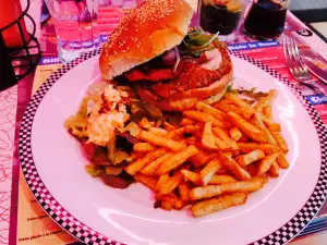 CAFE RACER DINER