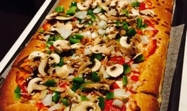 Mickey's Restaurant & Lounge