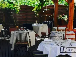 A La table d'Alexandre