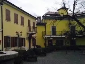Trattoria Pizzeria Al tiglio Pri Lipi