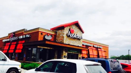 Applebees brownsburg in