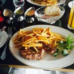 Les Bubbles Steakhouse User Photo