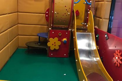 KFC (tonglufuchunjiang)