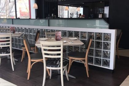 必胜客(英雄店)