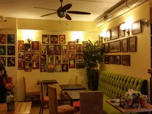 Cafe Rezine