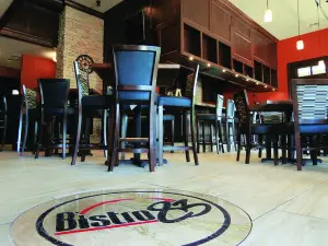 Bistro 83