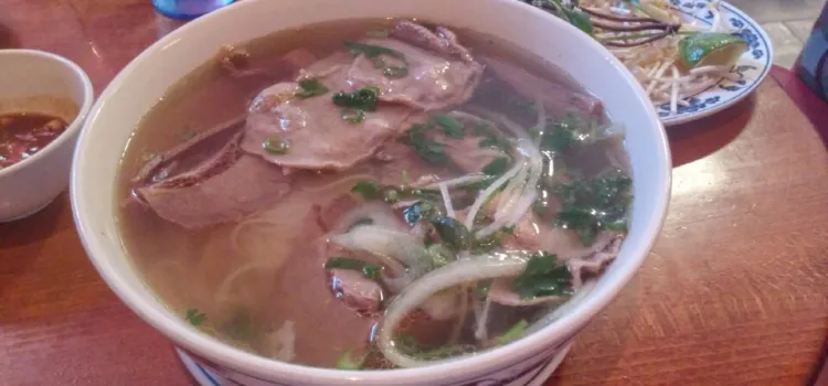 Pho Ca Dao & Grill