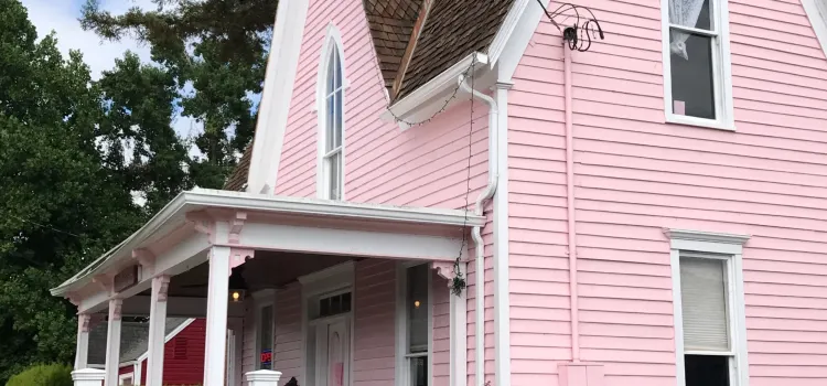 The Pink House Cafe