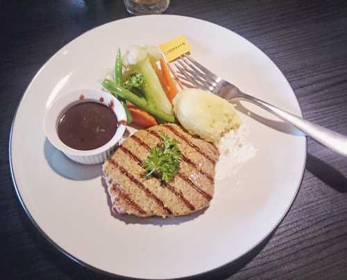 Potluck Eatery