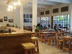 CANOPY CENTER Coffee House