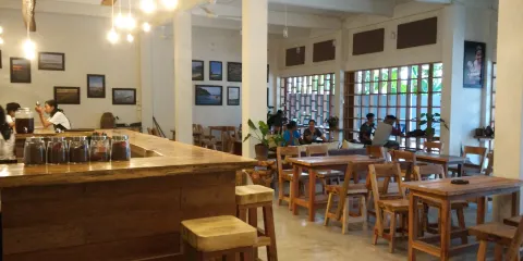 CANOPY CENTER Coffee House