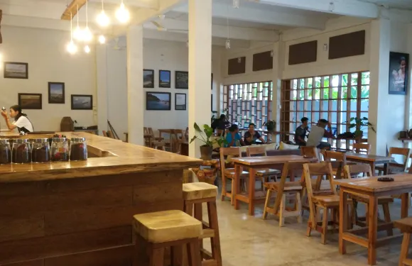 CANOPY CENTER Coffee House