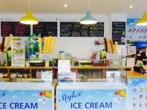 Sea Breeze Ice Cream & Coffee Shop