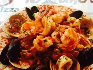 Pie Zano's Pizza & Pasta