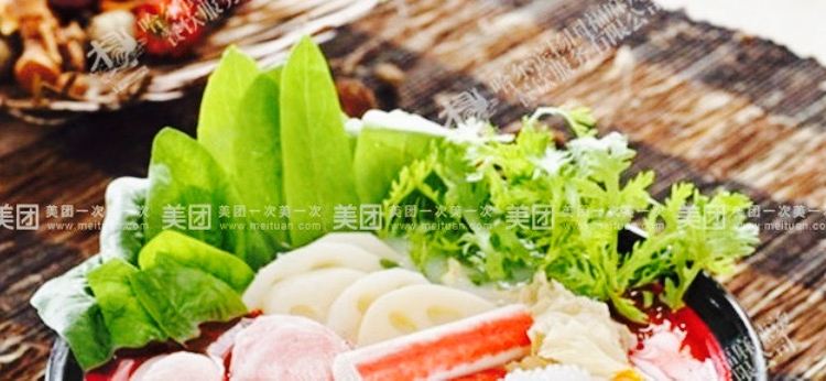 Lianchengxiaochijieweishihuimeishiguangchang