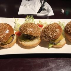 The Burgernator 여행 사진