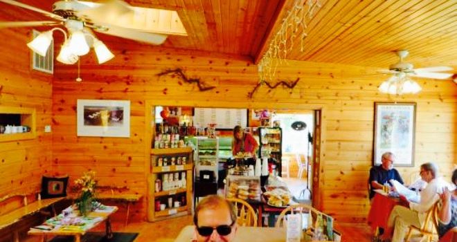 Pumpernickel Inn and Izzy's Bean & Gelato Shoppe