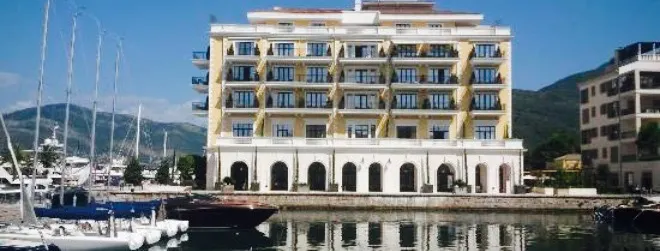 Murano Restaurant Hotel Regent Porto Montenegro