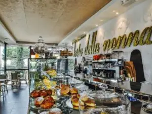 Torta della Nonna