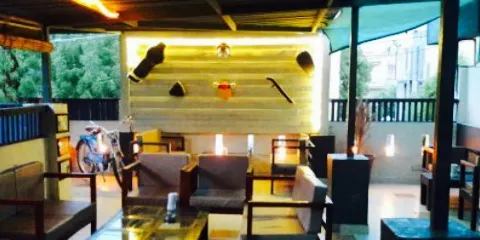 Shakti dinning & road runner cafe