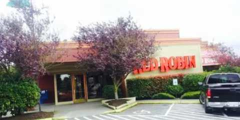 Red Robin America's Gourmet Burgers and Spirits