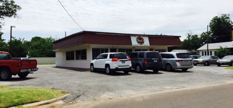 Fred's Corner Grille