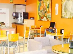 Julia's Midtown Cafe