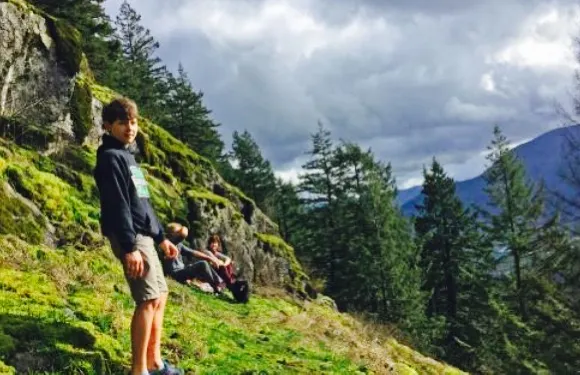 Crazy Raven Bar & Grill