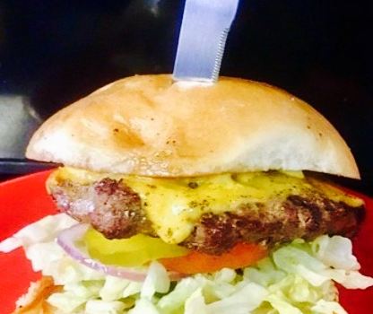 Rae's Rbar & Grill