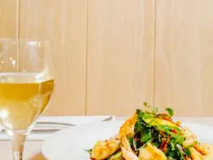 plank kitchen and bar