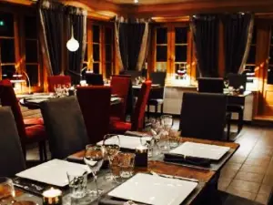 L’Apreski Bar & Resto