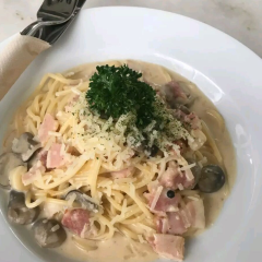 BROWN Coffee and Bakery User Photo