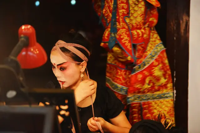Chengdu Opera Costume Experience