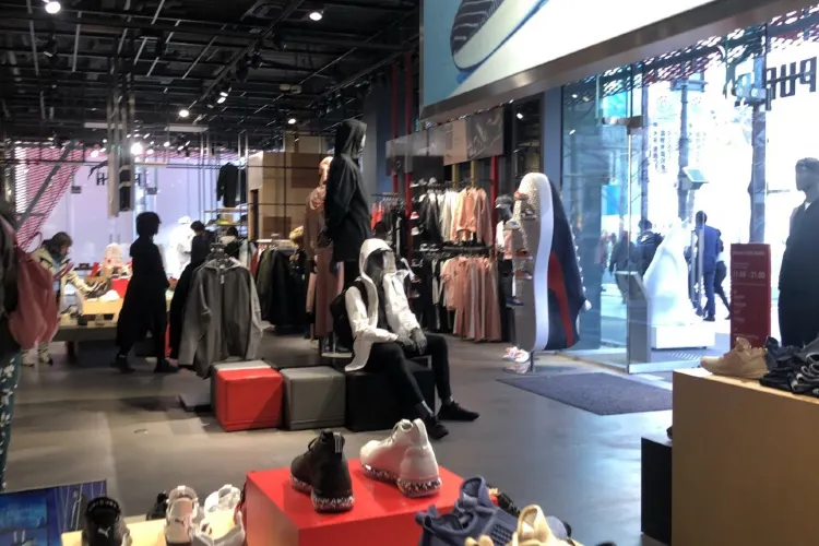 Shopping itineraries in PUMA Store Osaka in December updated in 2024 Trip
