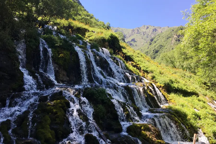 Huzhu Beishan Zhalonggou Scenic Area