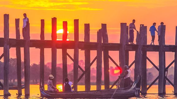 U Bein Bridge